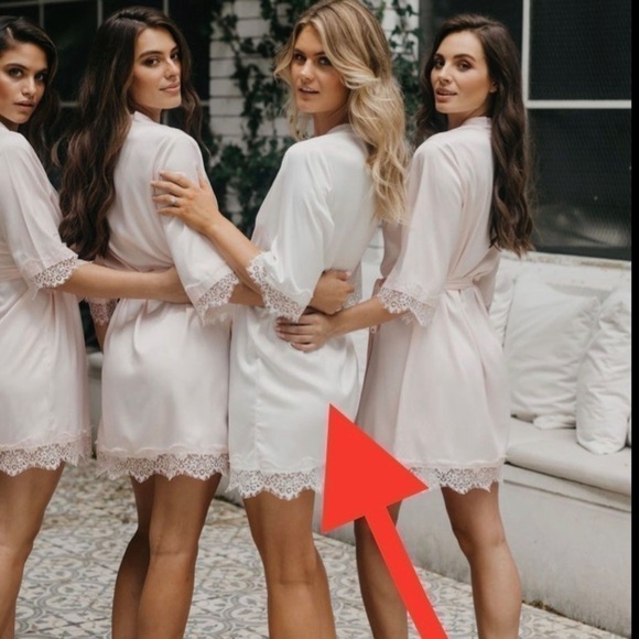 Kimono - Romantic lace edge kimono for  bridal beach or ontop on shorts - Picture 3 of 8